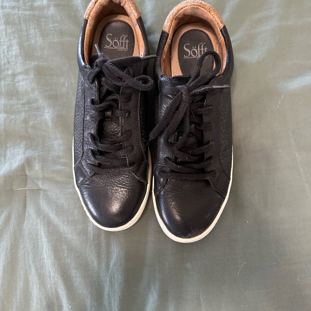 Black leather sneakers